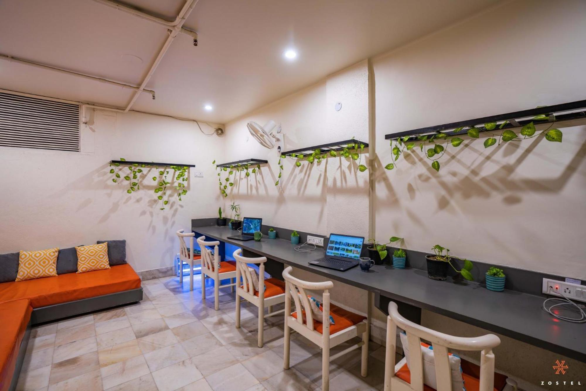 Zostel Delhi Hostel Új-Delhi Kültér fotó